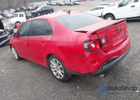 2010 Volkswagen Jetta Wolfsburg Edition из США, поврежденный, VIN 3VWRJ7AJ8AM048037